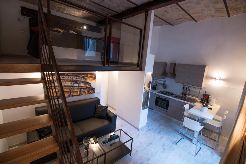 Inner House Рим Стая снимка